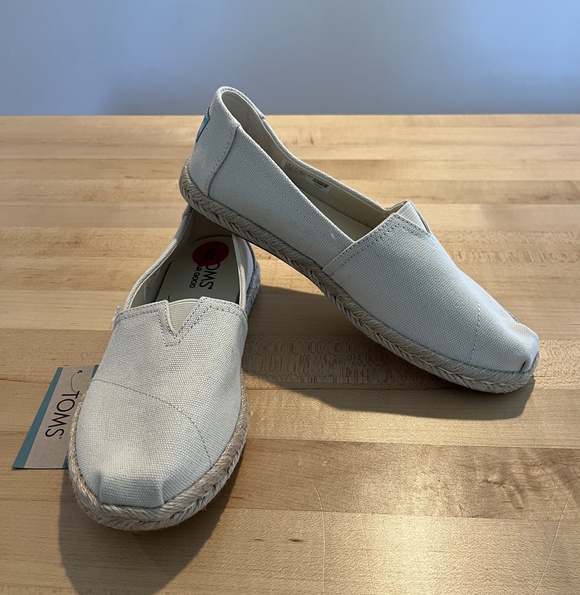 TOMS Shoes - TOMS Shoes Womens Size 6 Belmont Rope Espadrille Slip On Flat Canvas New